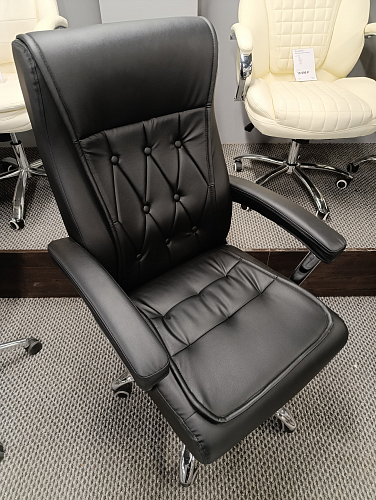 Компьютерное кресло Class white из шоурума 5